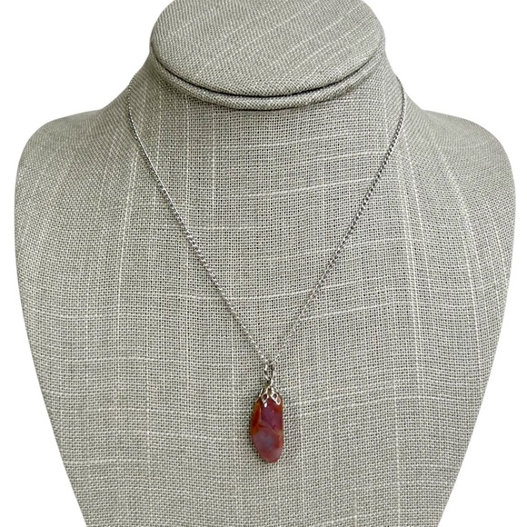 Polished Red Agate Pendant Silver Tone Cable Chain Necklace - Picture 1 of 7
